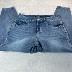 Judy Blue Relaxed Fit Denim Jeans JB88262 Women’s Size 14W High Rise Excellent